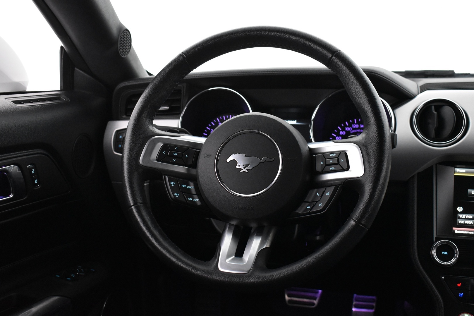 FORD Mustang 2017