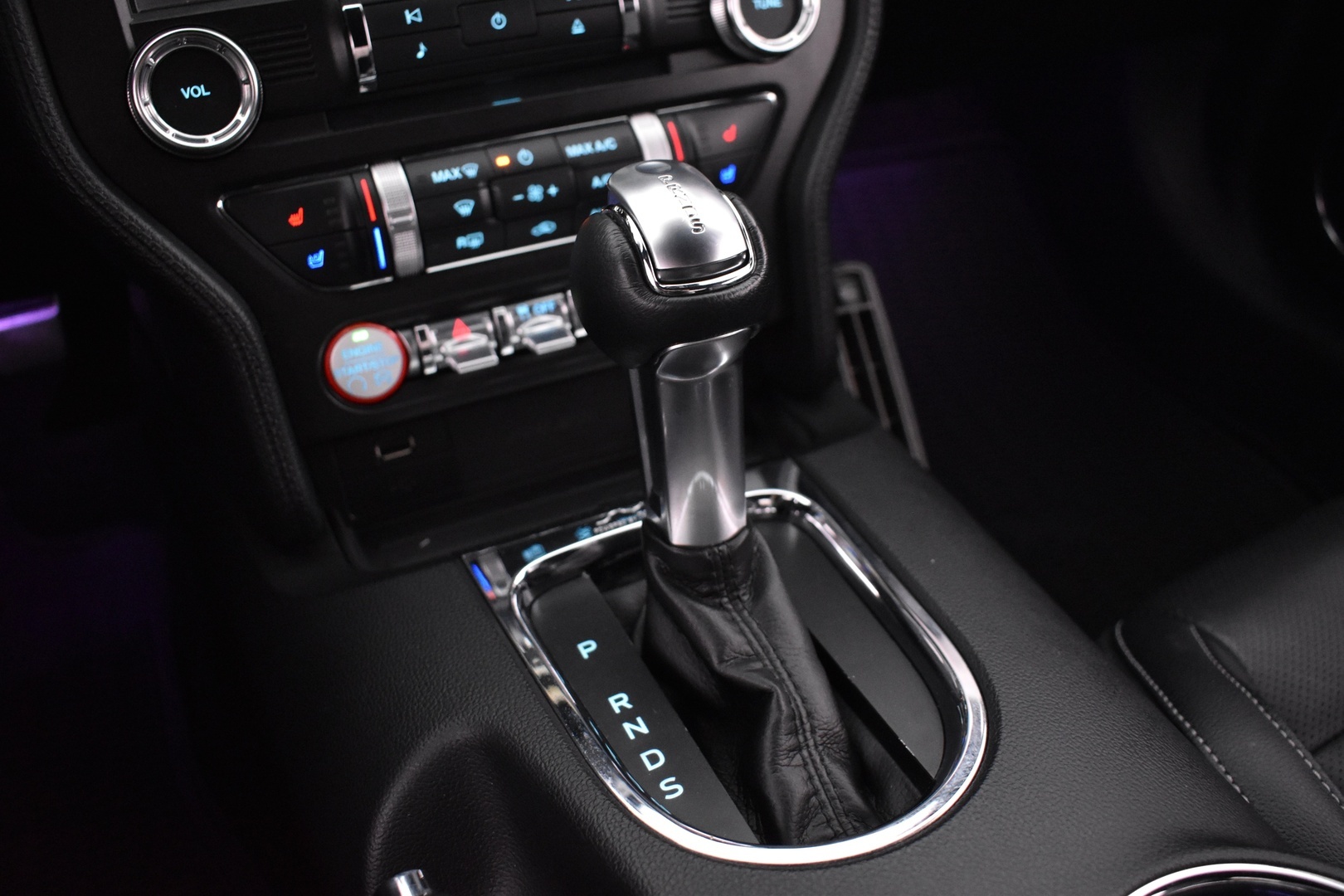 FORD Mustang 2017