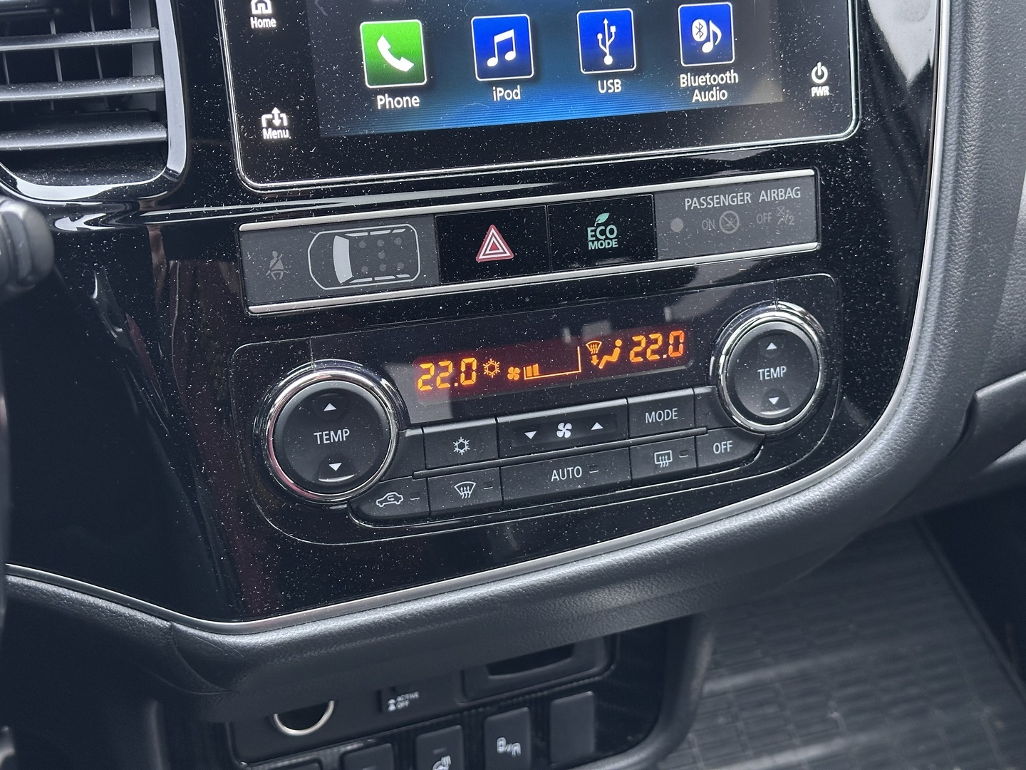 MITSUBISHI Outlander 2019