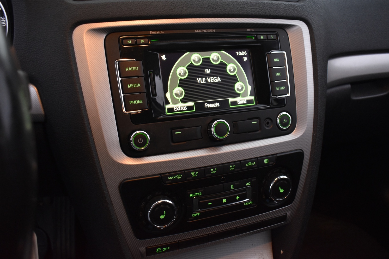 SKODA Octavia 2011