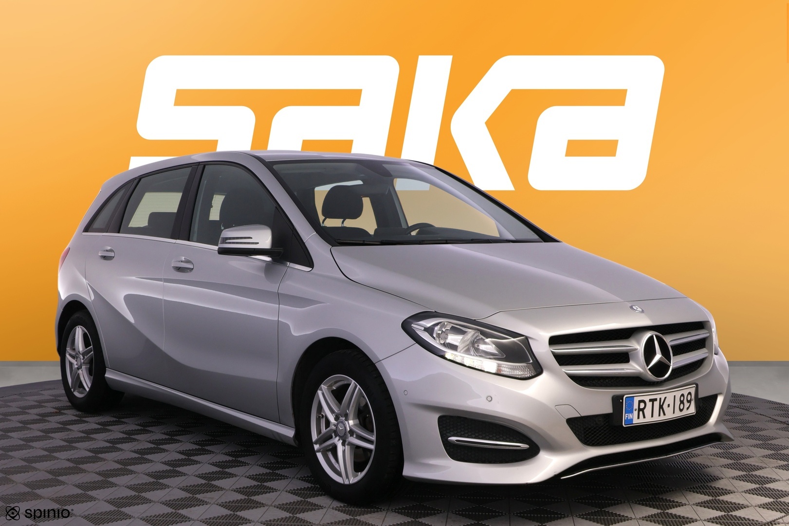 MERCEDES-BENZ B 2015