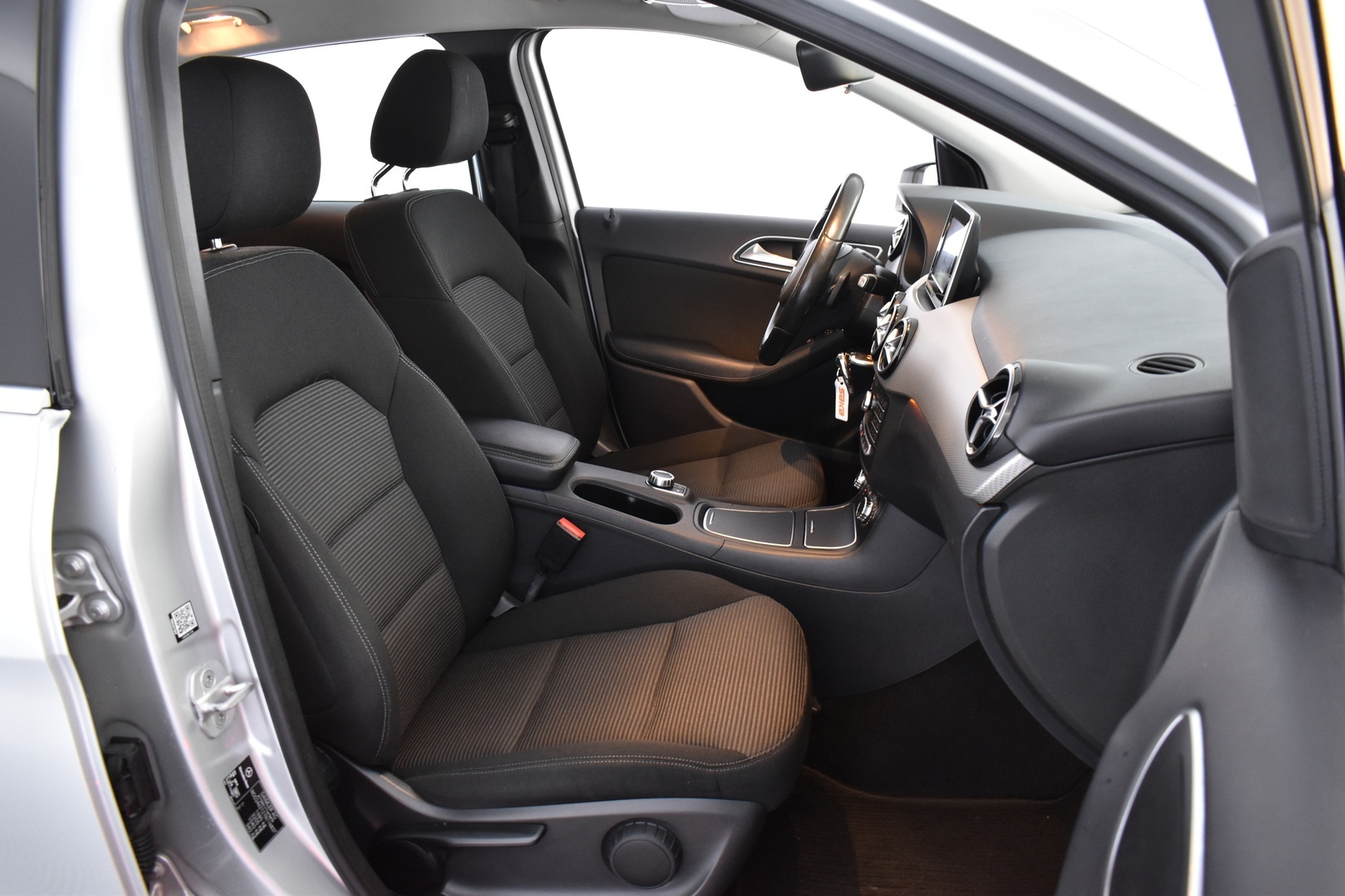 MERCEDES-BENZ B 2015