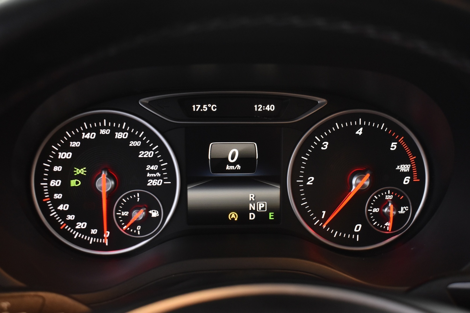 MERCEDES-BENZ B 2015