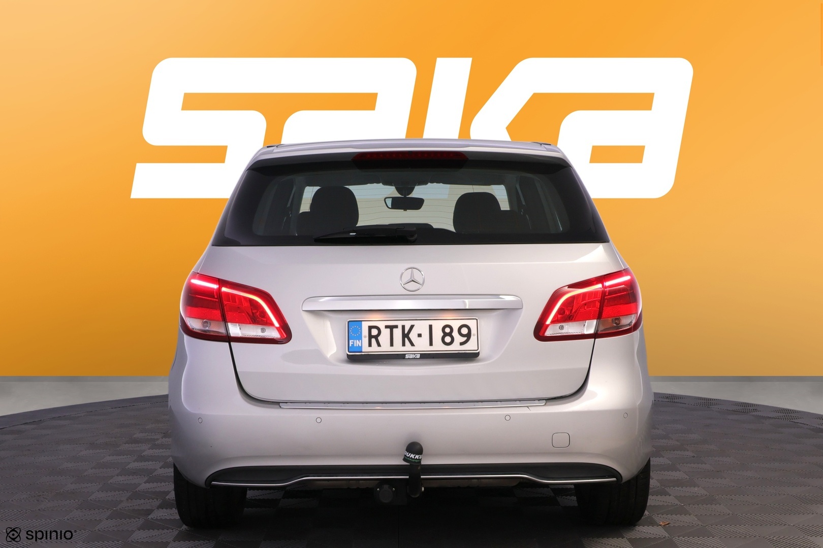 MERCEDES-BENZ B 2015