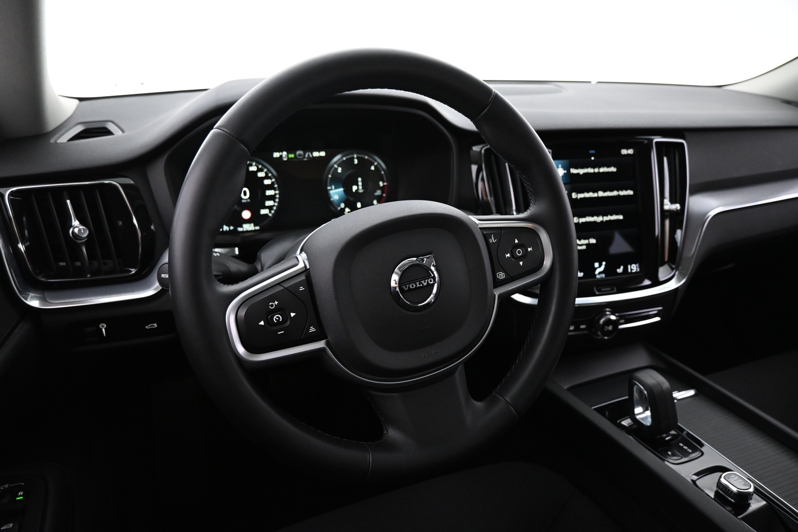 VOLVO V60 2022