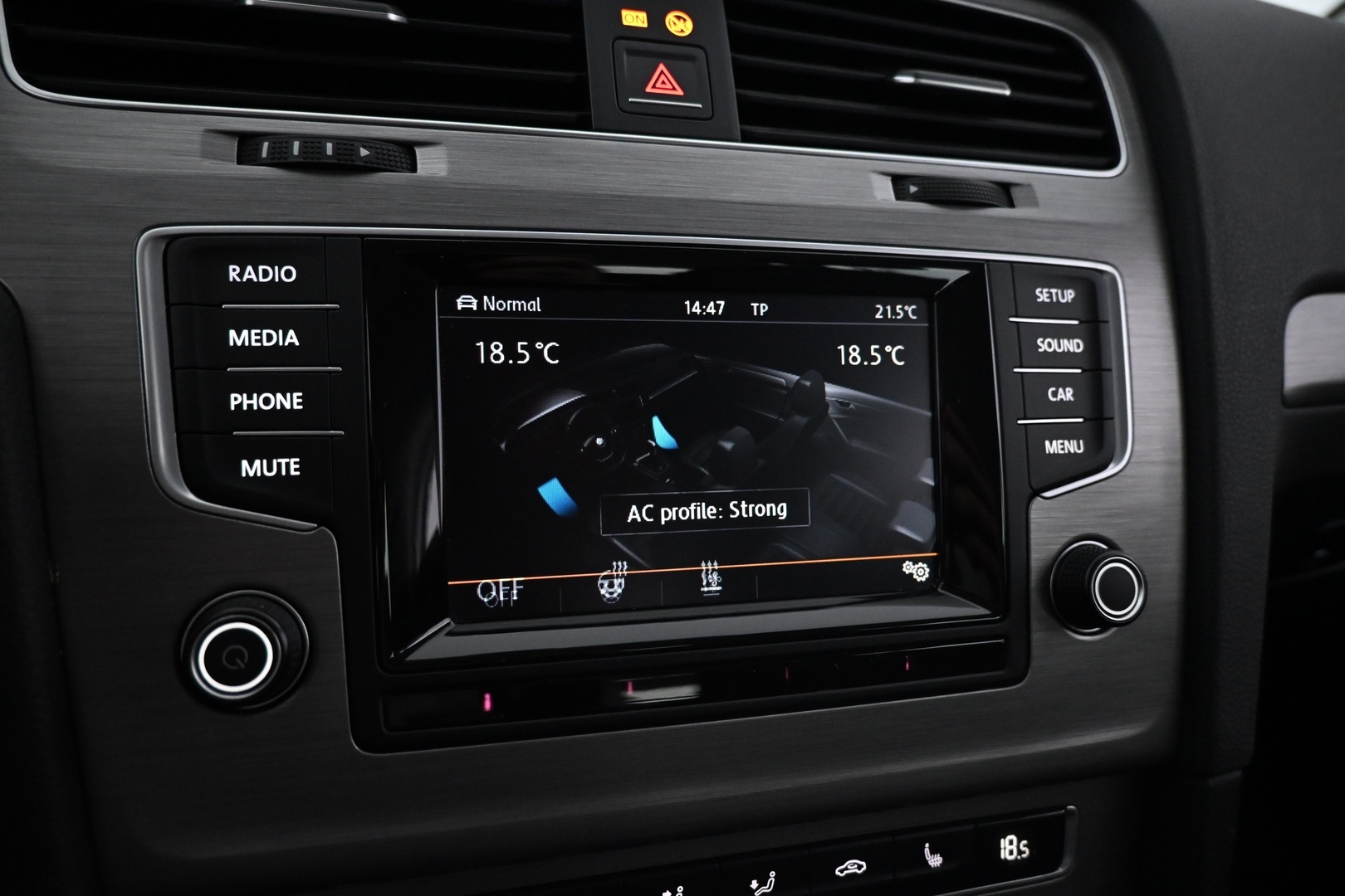 VOLKSWAGEN Golf 2015