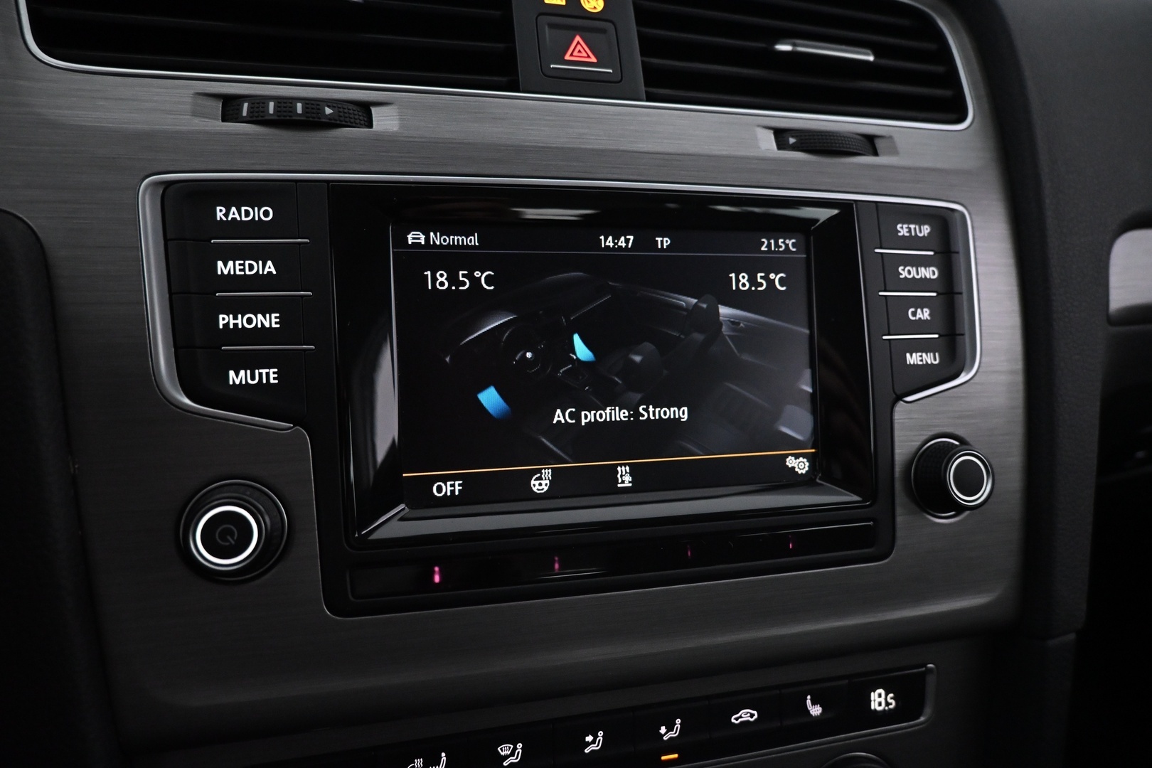 VOLKSWAGEN Golf 2015