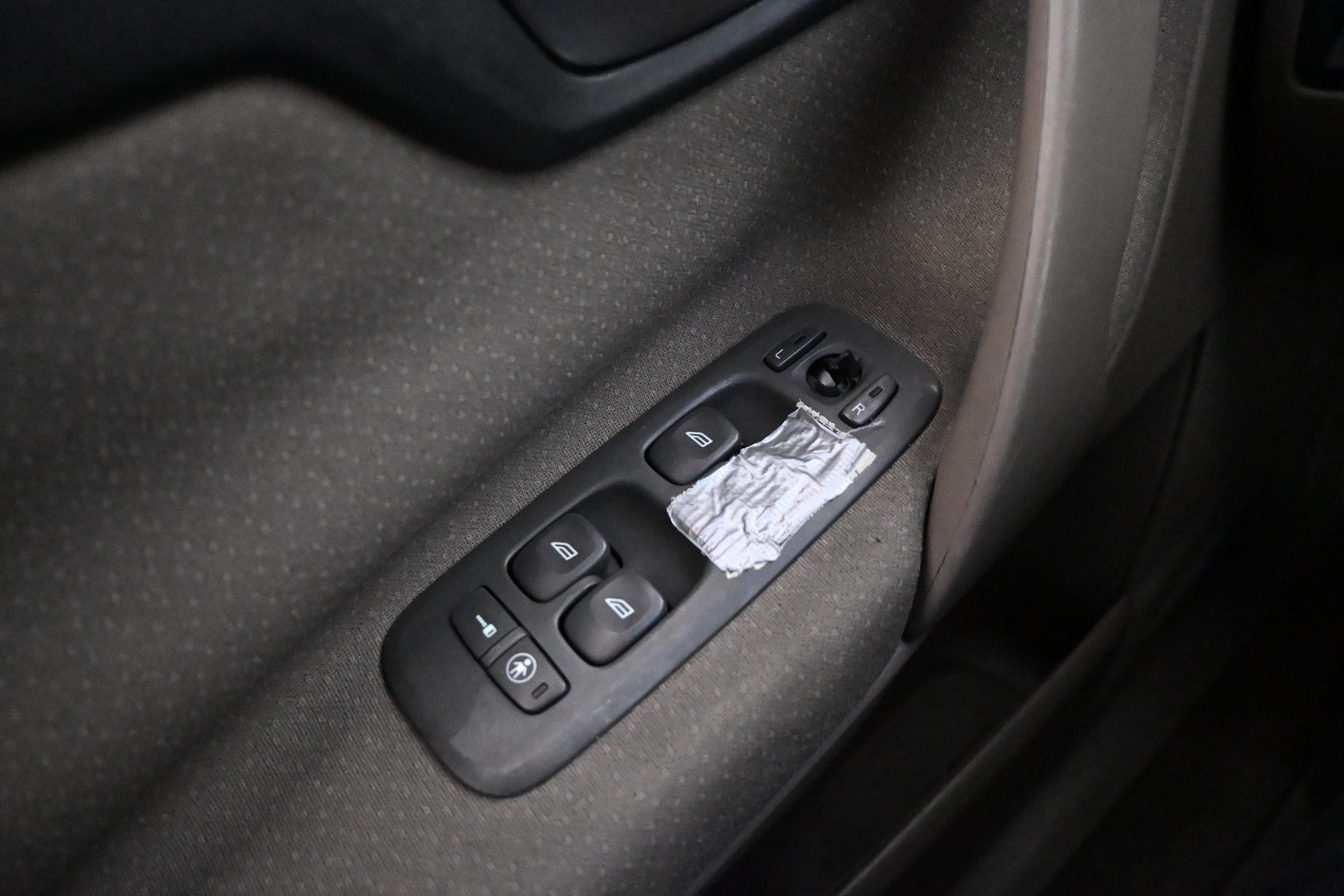 VOLVO V70 2000