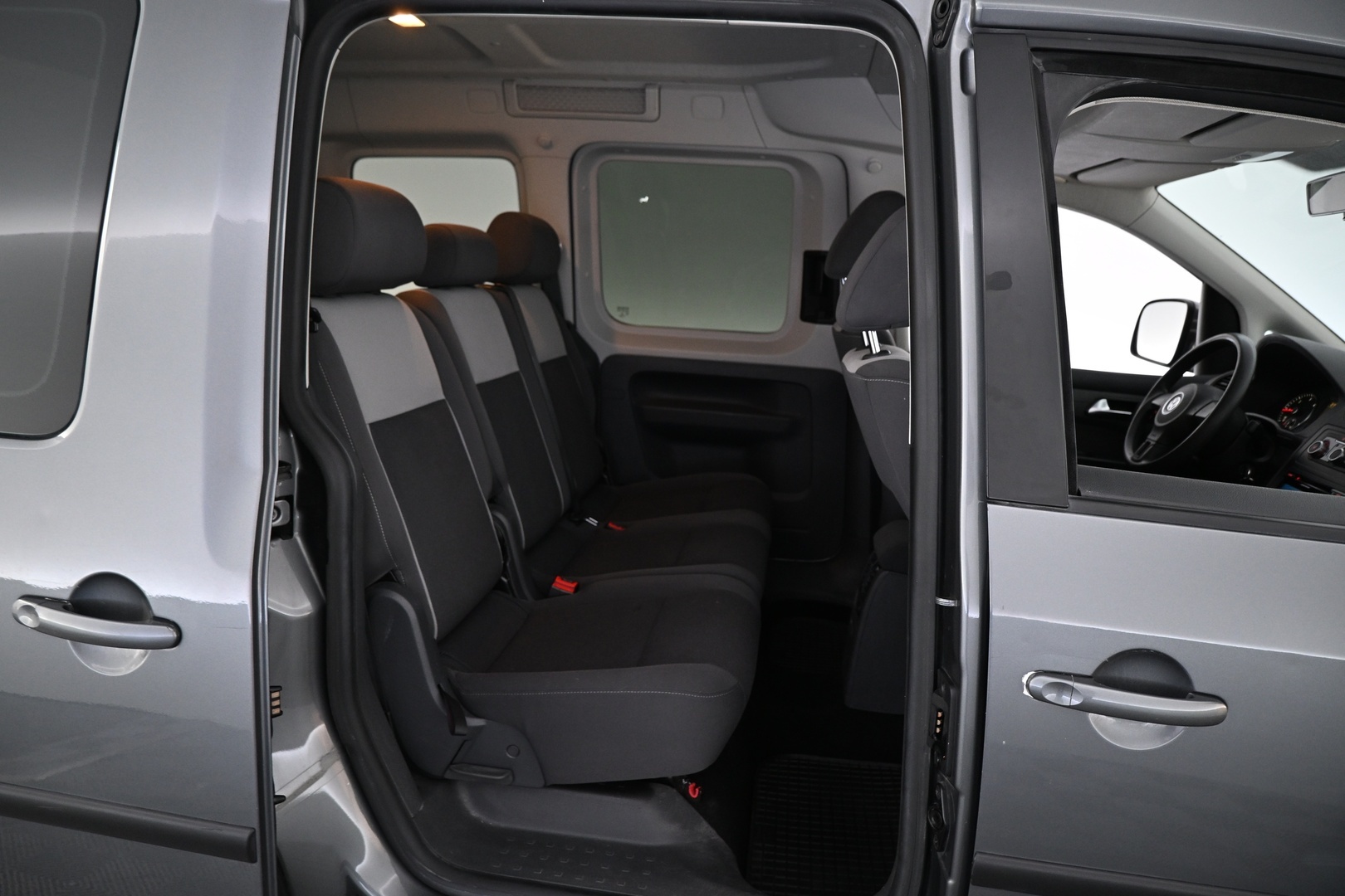 VOLKSWAGEN Caddy 2011