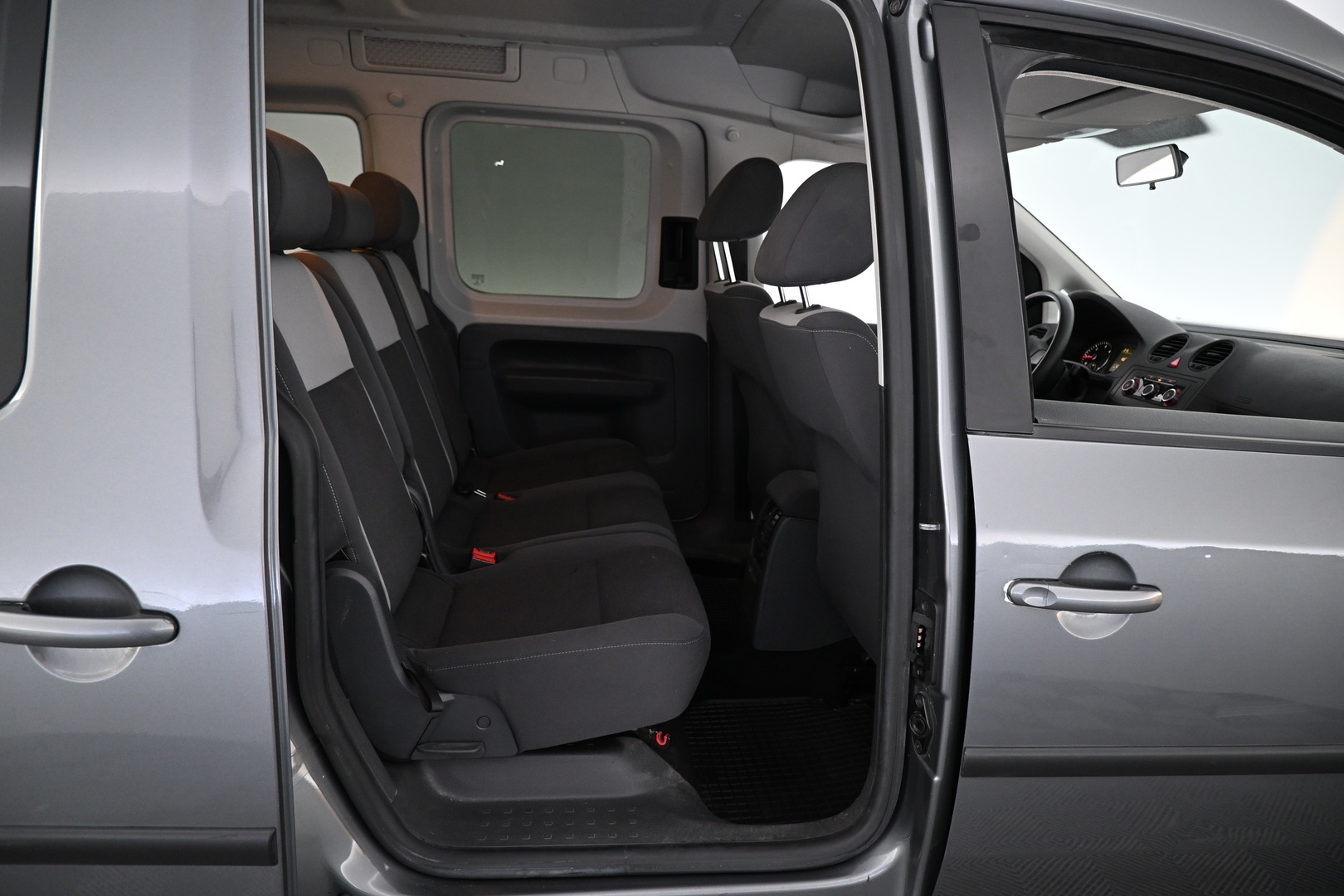 VOLKSWAGEN Caddy 2011