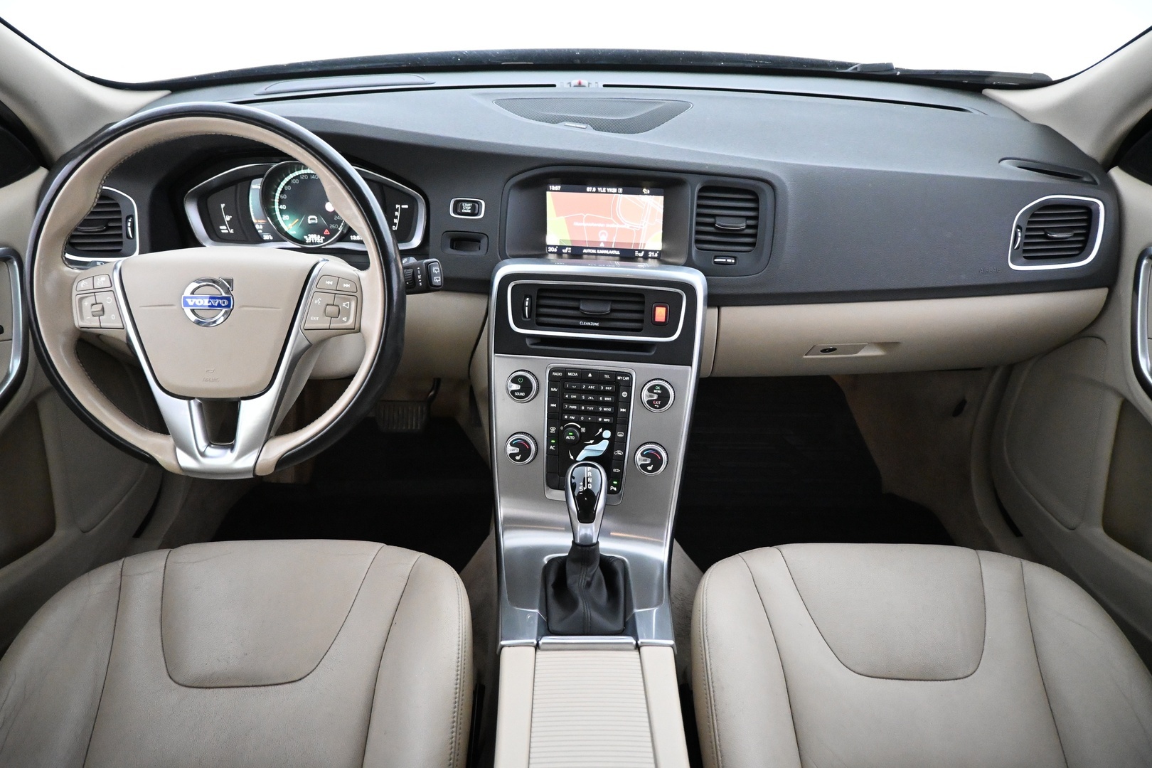 VOLVO V60 Cross Country 2018