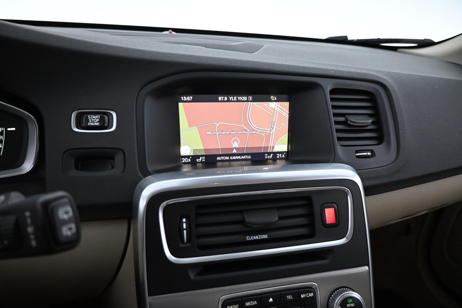 VOLVO V60 Cross Country 2018