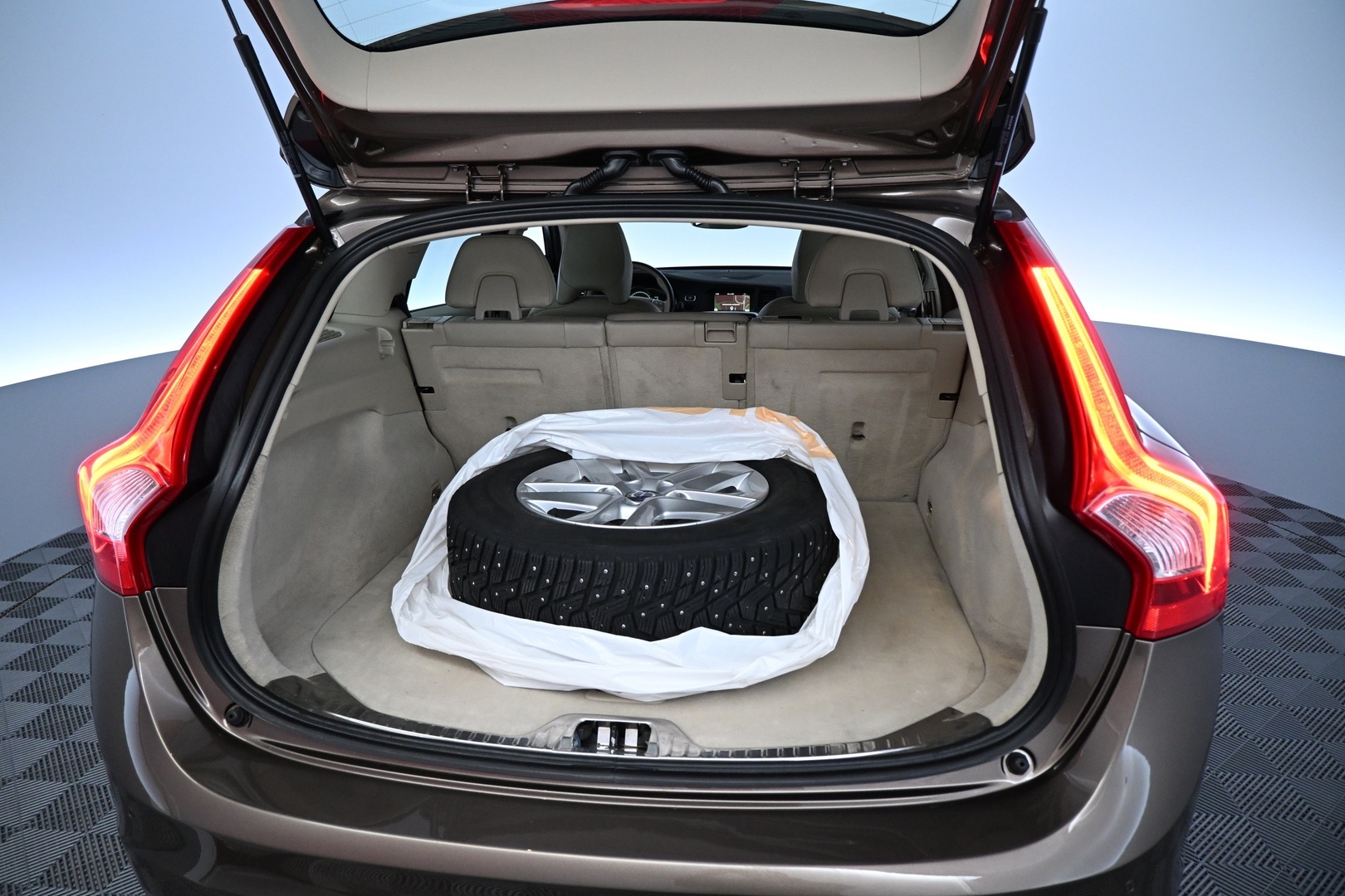 VOLVO V60 Cross Country 2018