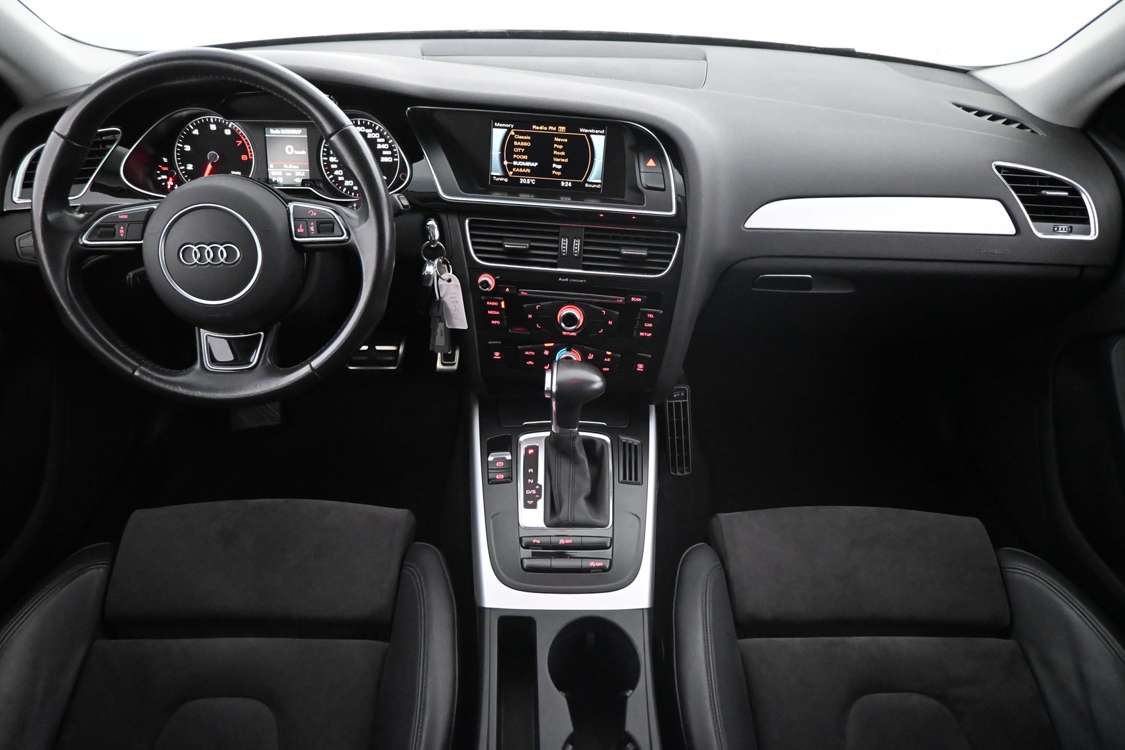 AUDI A4 2015