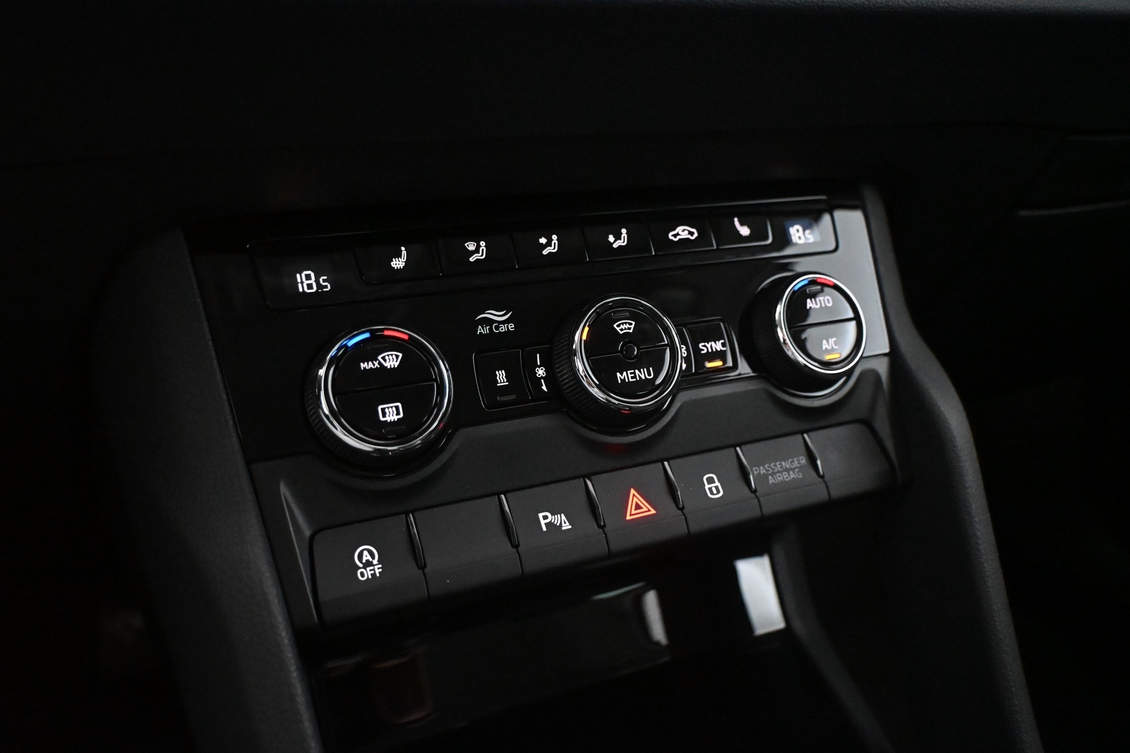 SKODA Karoq 2019