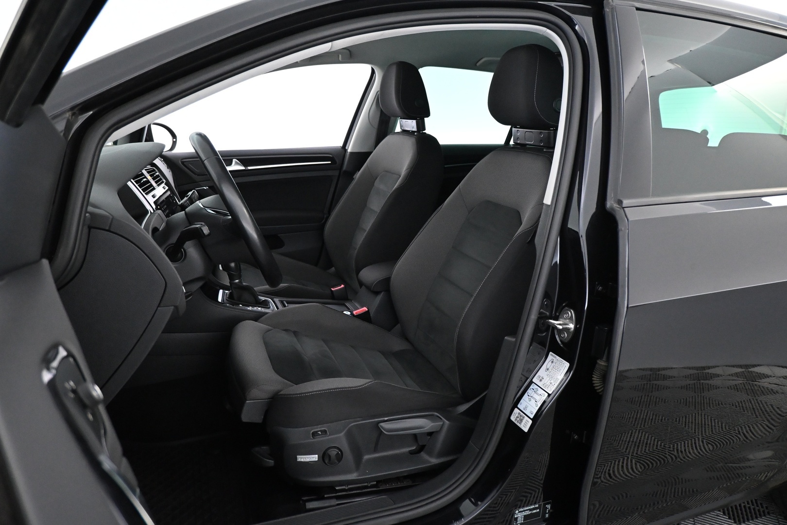 VOLKSWAGEN Golf 2018