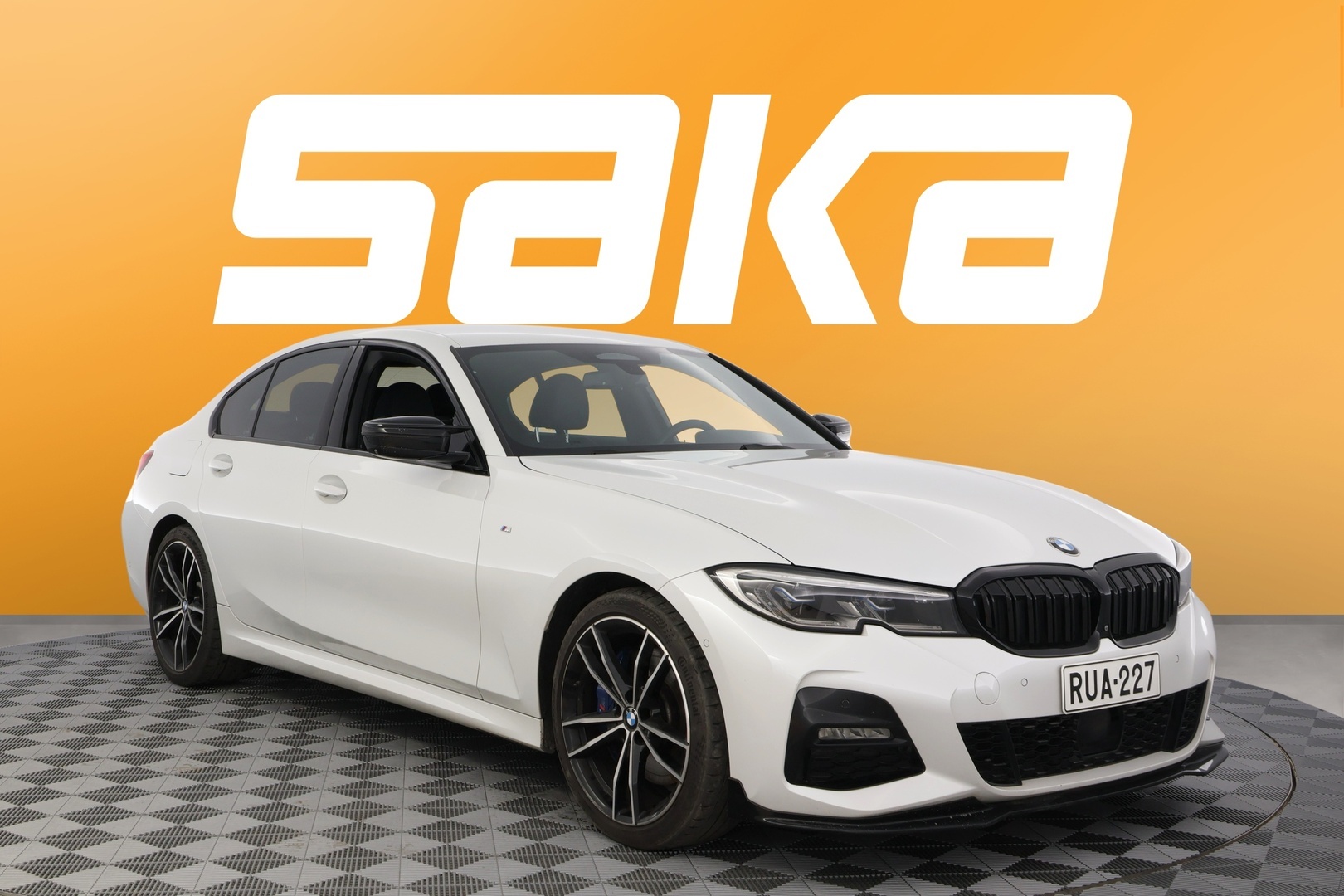 BMW 320 2019