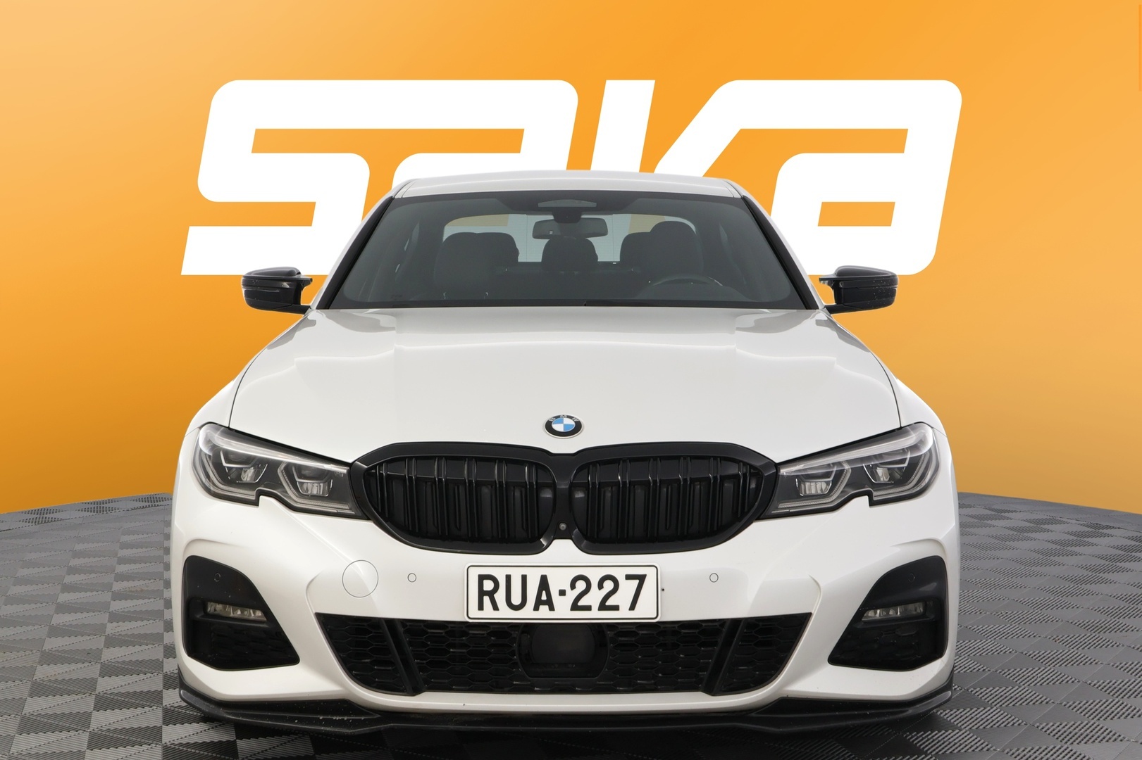 BMW 320 2019