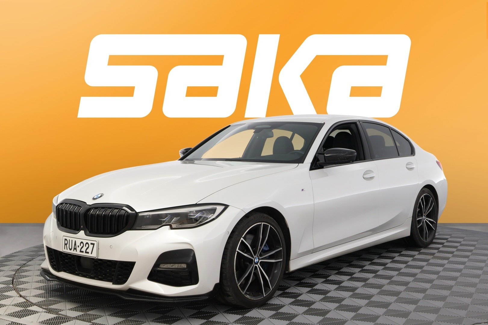 BMW 320 2019