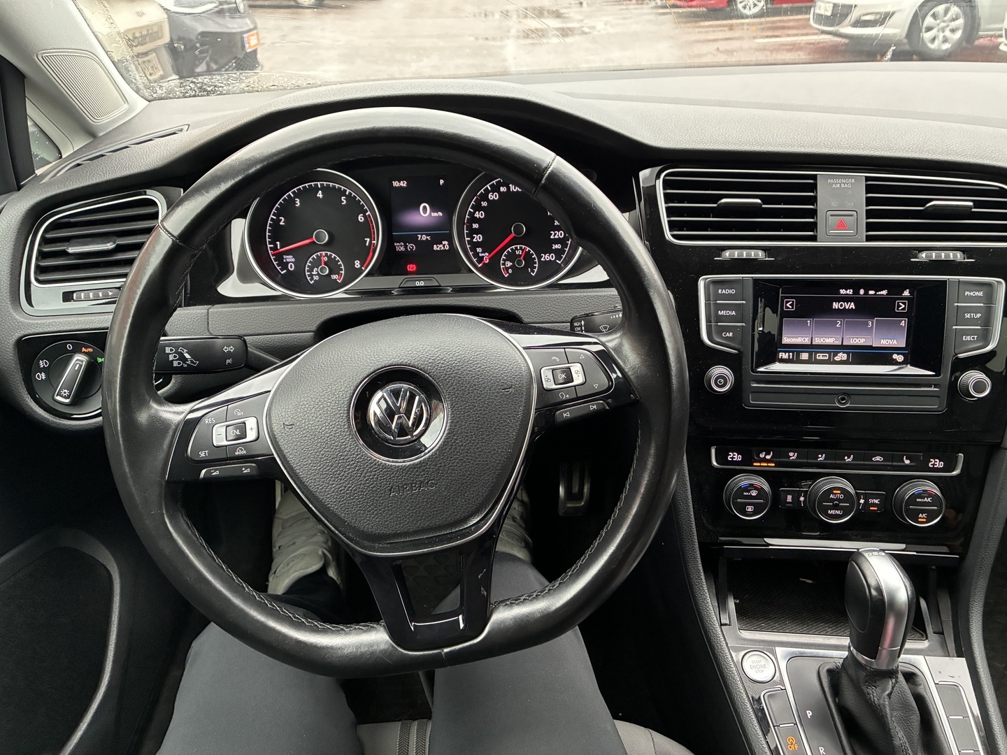 VOLKSWAGEN Golf 2017