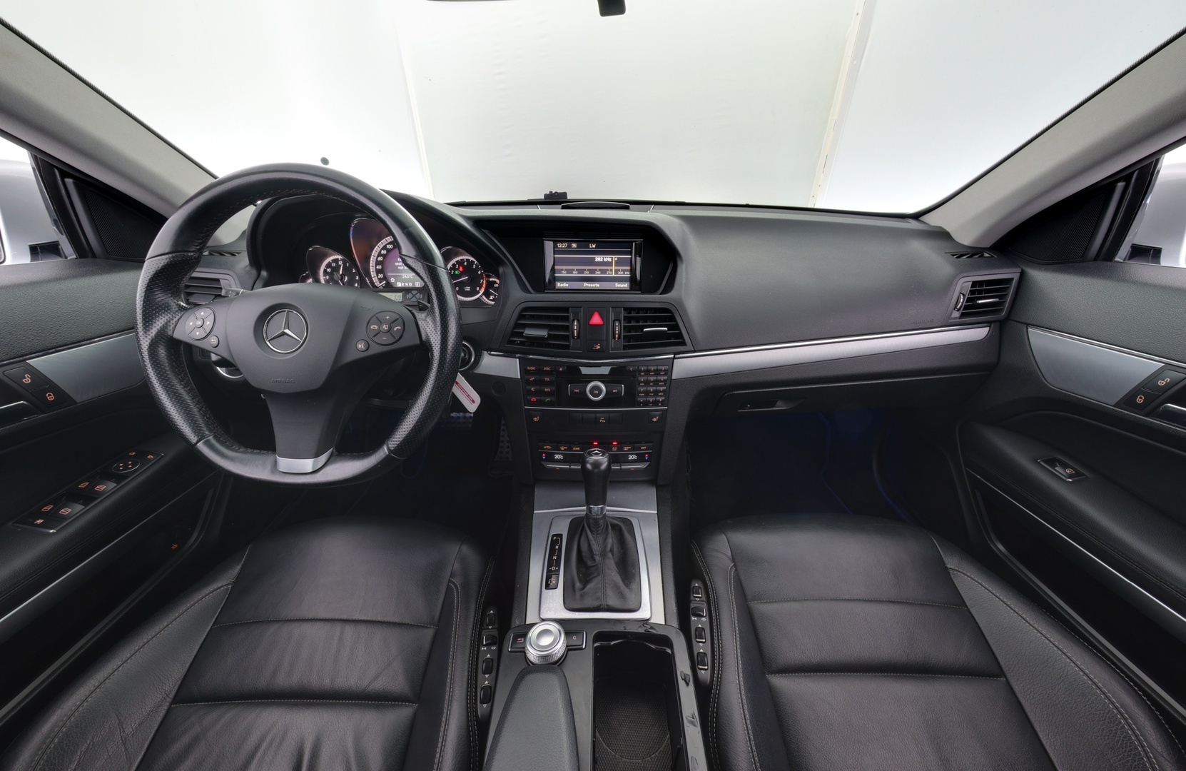 MERCEDES-BENZ E 2011