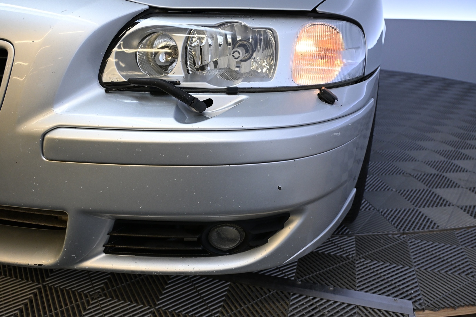 VOLVO V70 2004