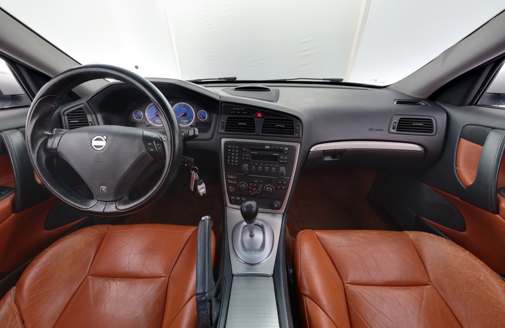 VOLVO V70 2004