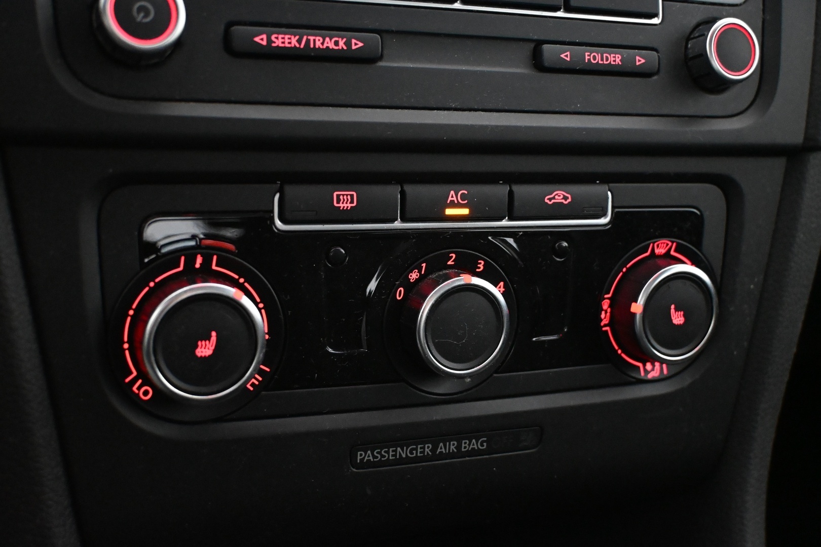 VOLKSWAGEN Golf 2011