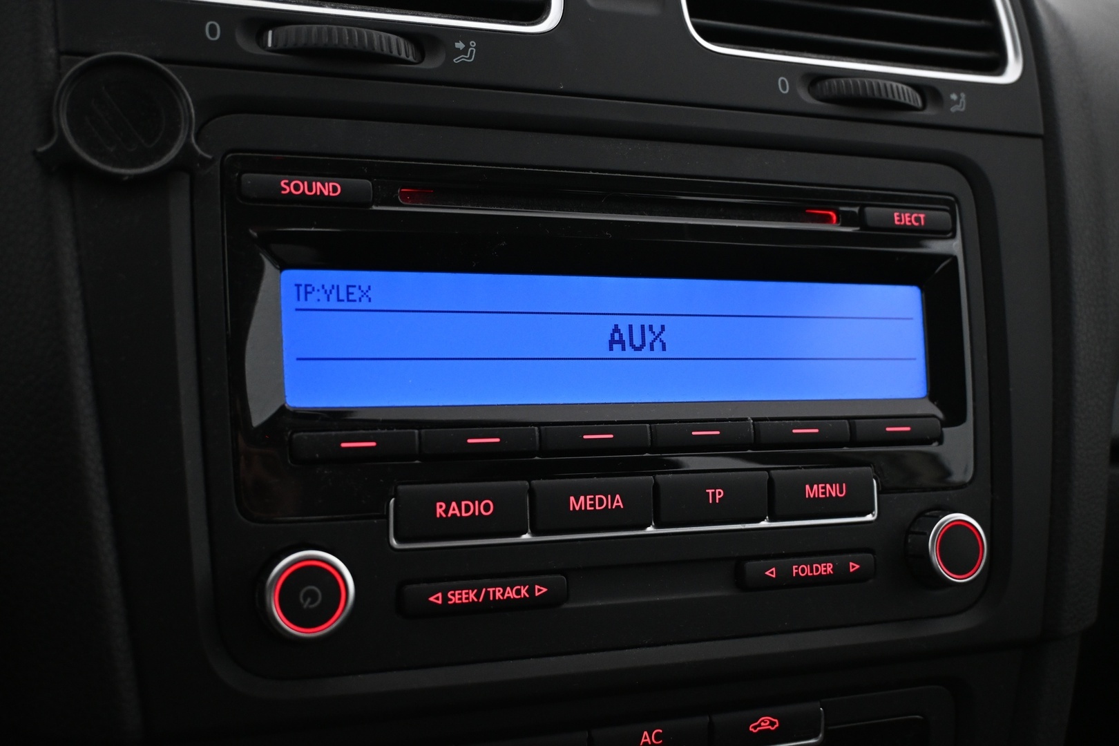 VOLKSWAGEN Golf 2011