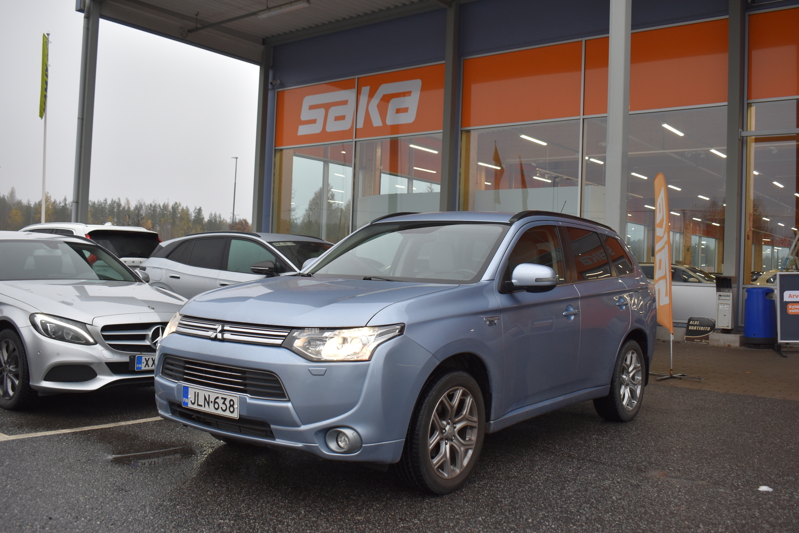 MITSUBISHI Outlander PHEV 2014