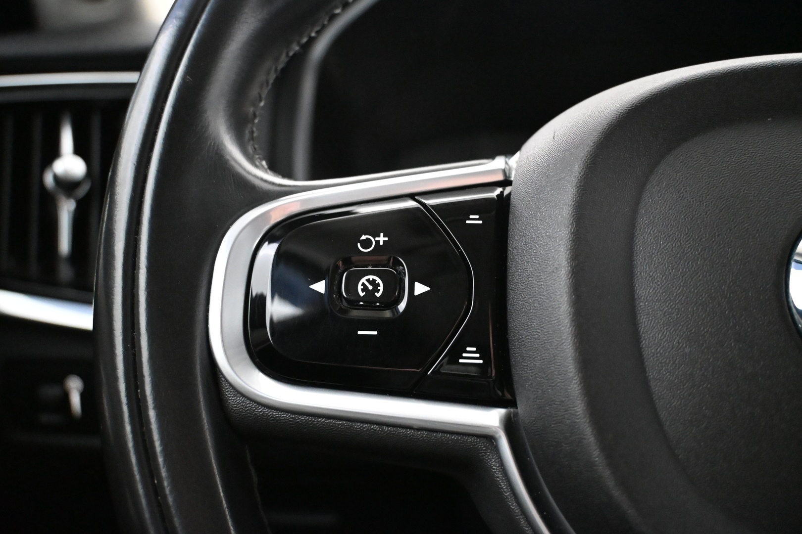 VOLVO V90 2017