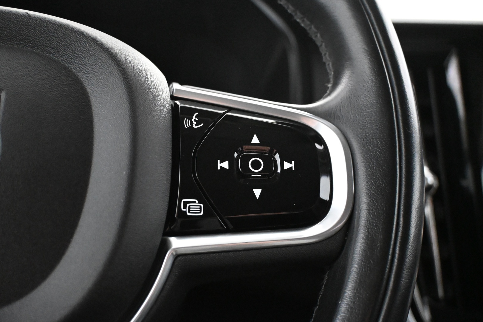 VOLVO V90 2017