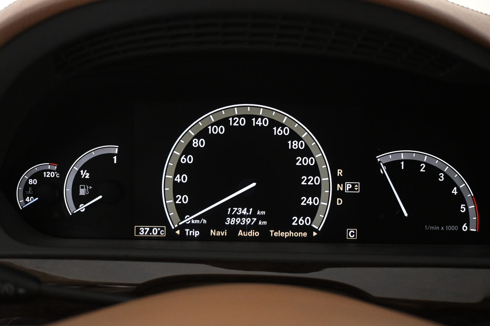 MERCEDES-BENZ S 2010