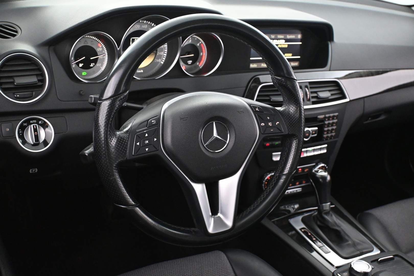MERCEDES-BENZ C 2012