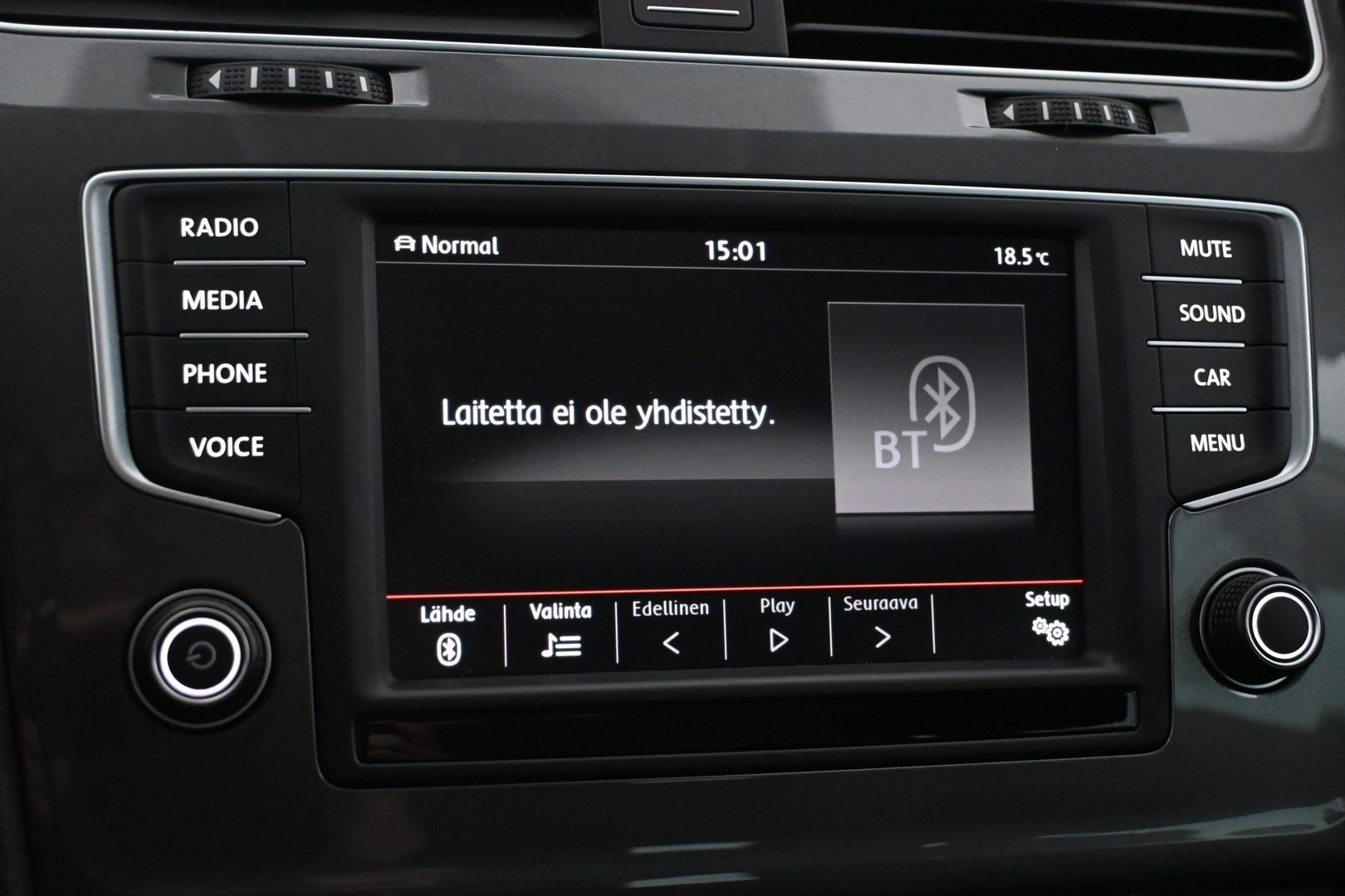 VOLKSWAGEN Golf 2016
