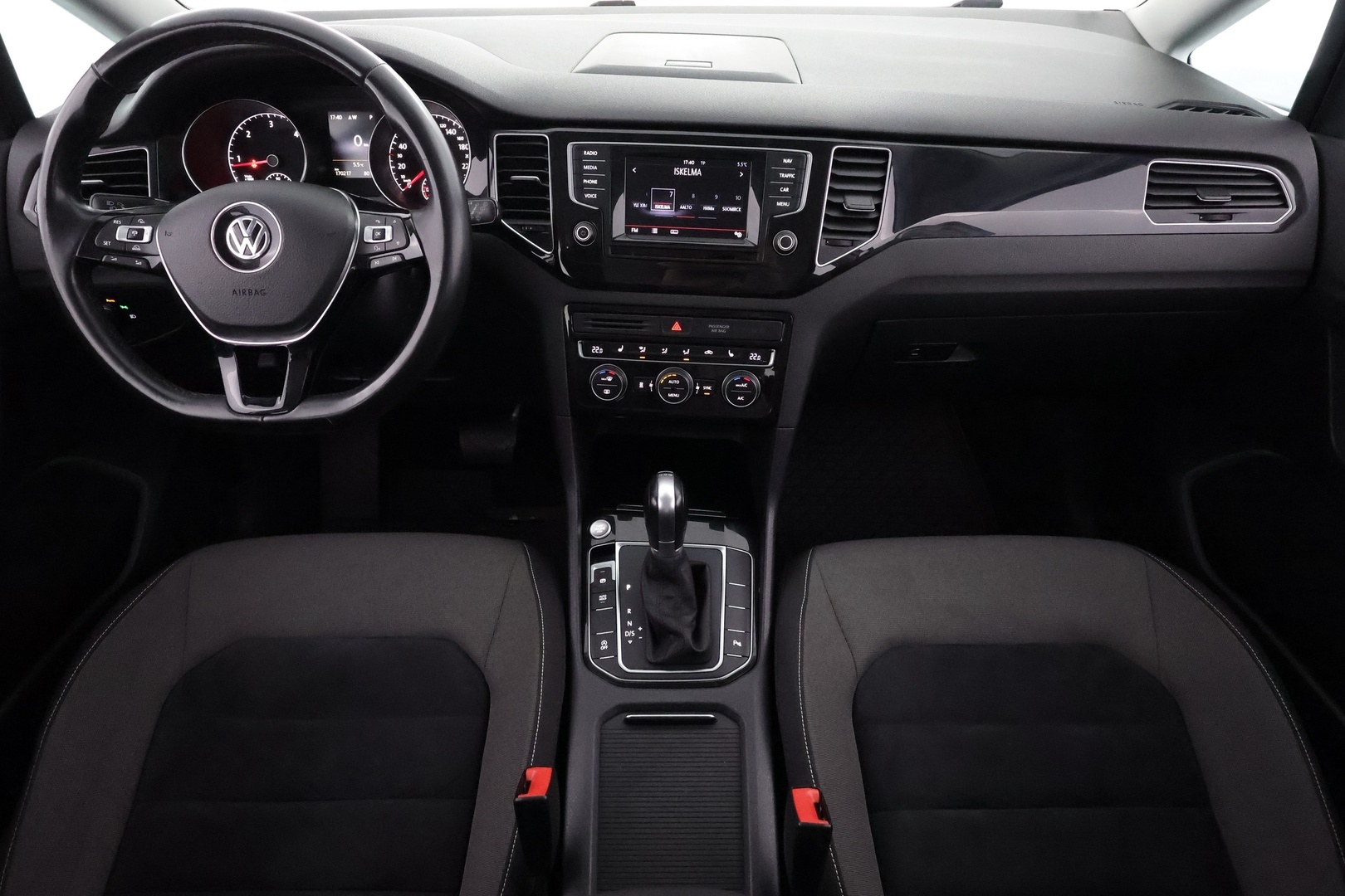 VOLKSWAGEN Golf Sportsvan 2015