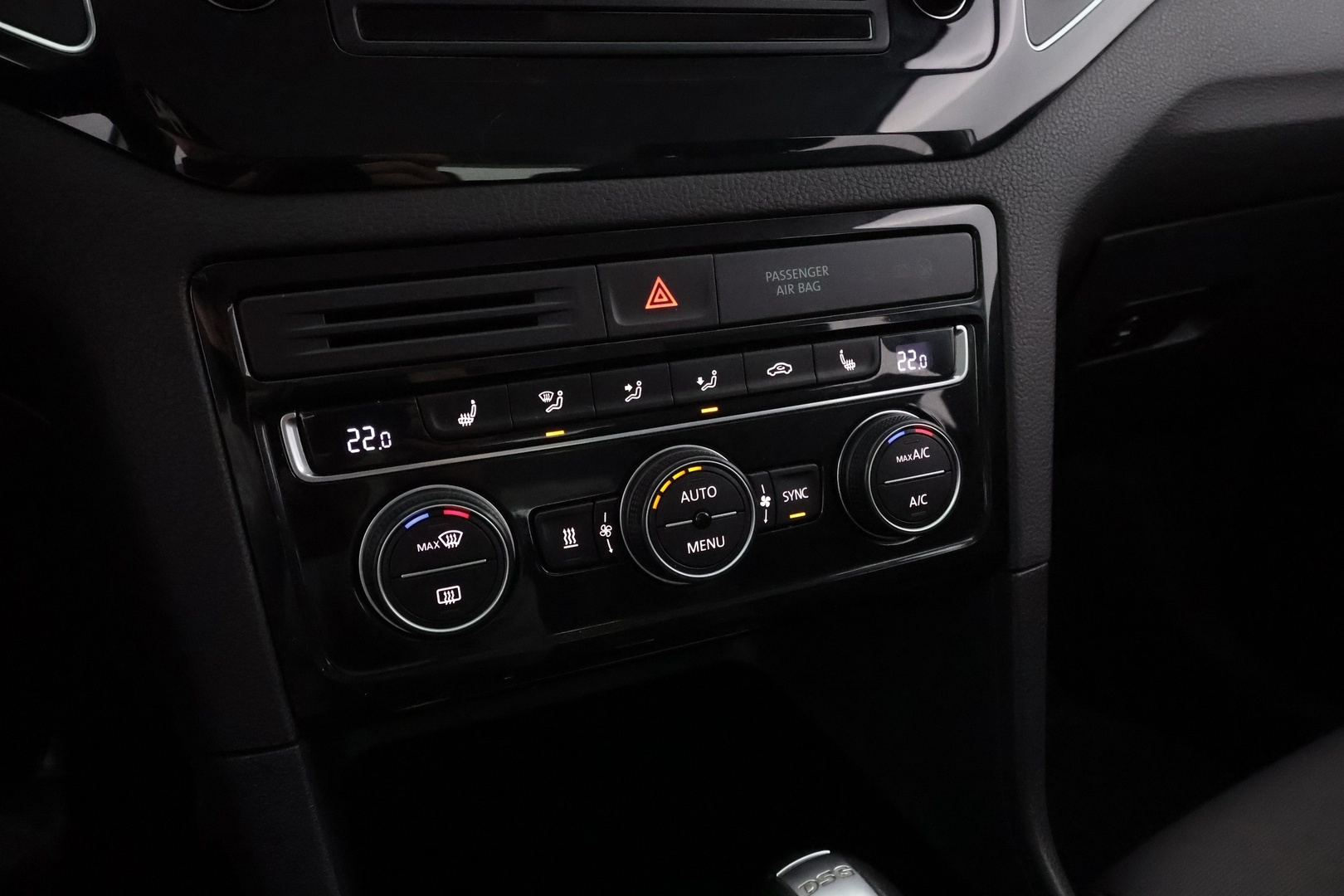 VOLKSWAGEN Golf Sportsvan 2015