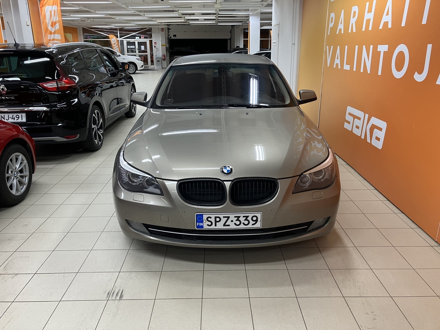 BMW 520 2010