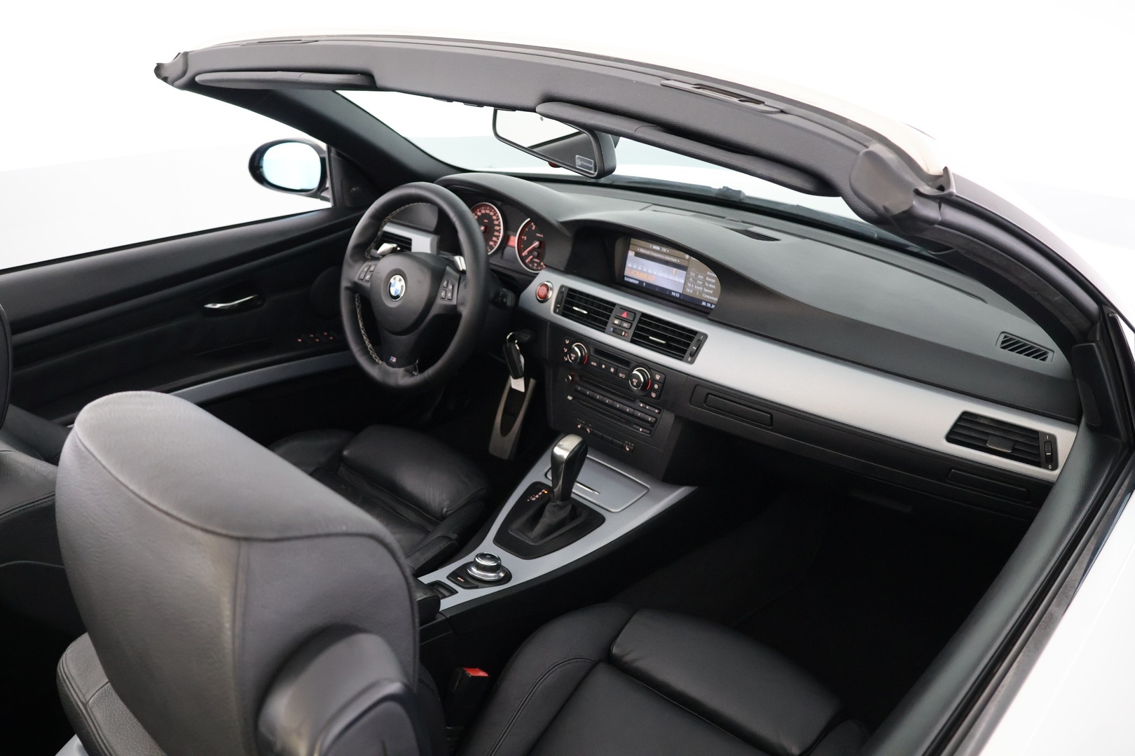 BMW 330 2008