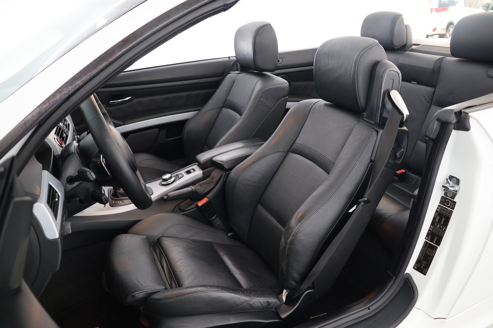BMW 330 2008
