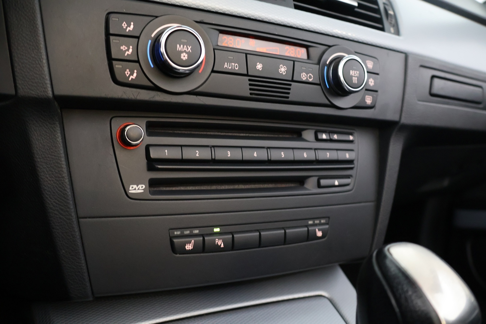 BMW 330 2008