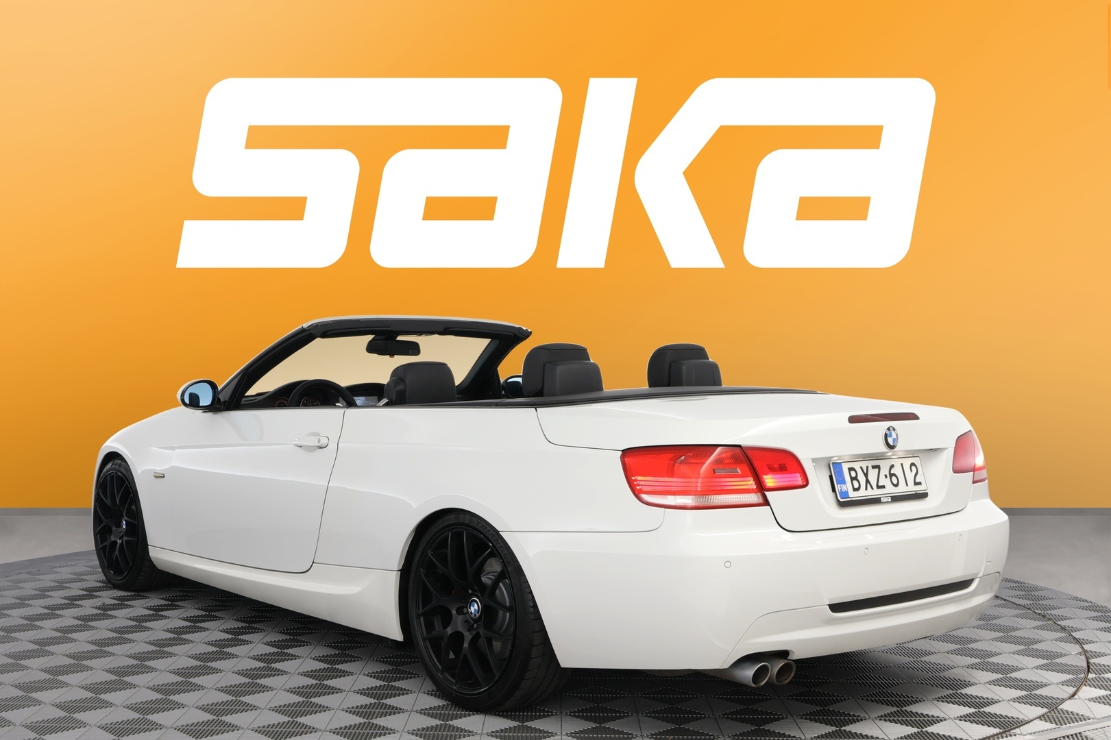 BMW 330 2008
