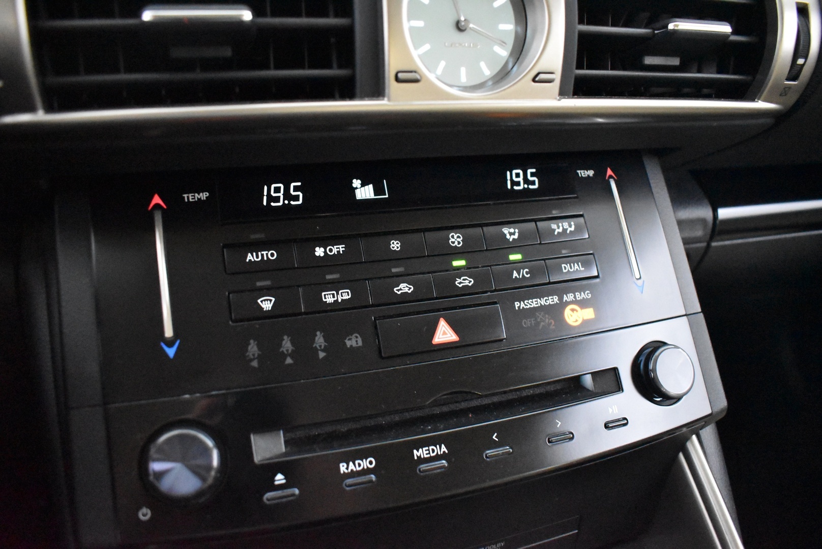 LEXUS IS 2014