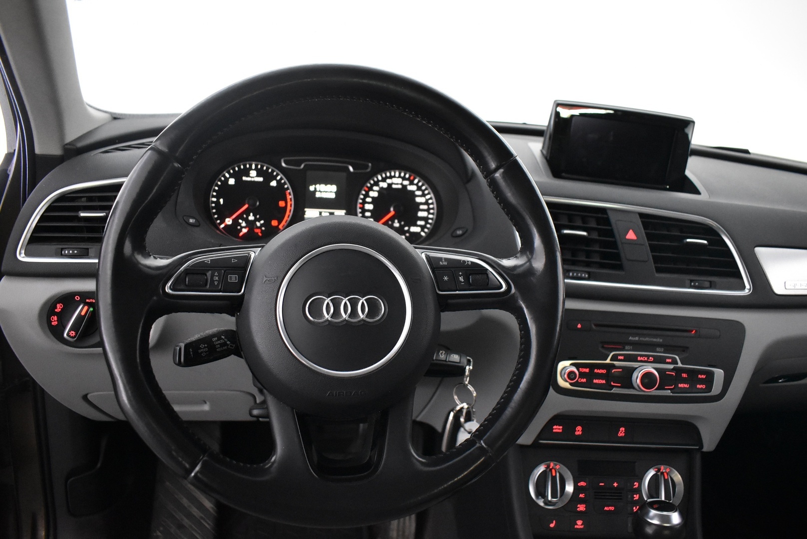 AUDI Q3 2012