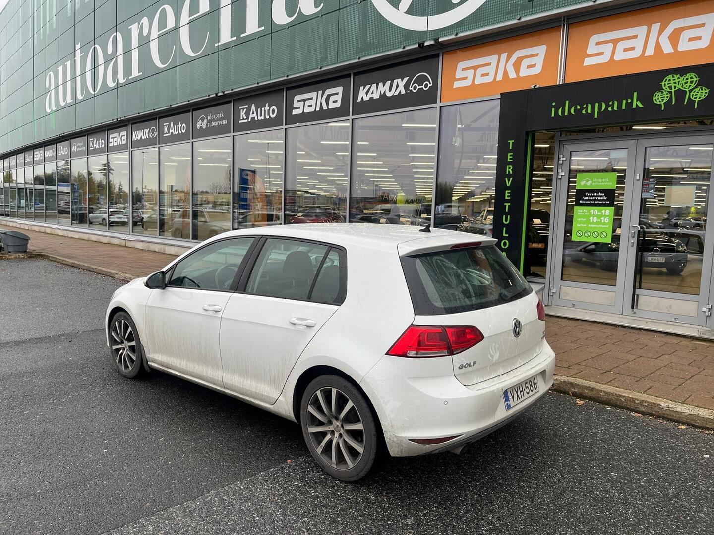 VOLKSWAGEN Golf 2014