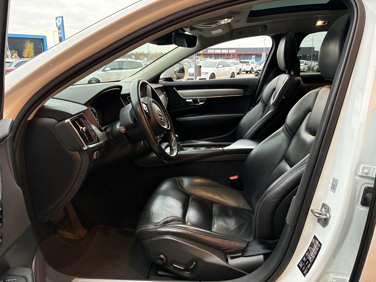 VOLVO V90 Cross Country 2018