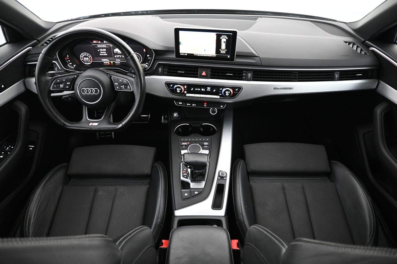 AUDI A4 2017