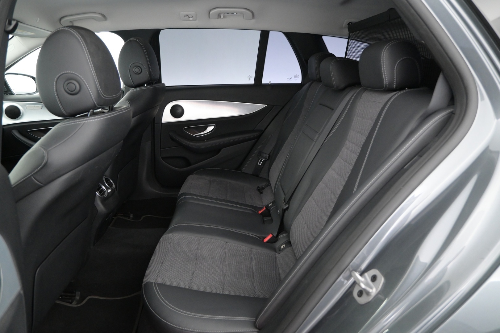 MERCEDES-BENZ E 2019