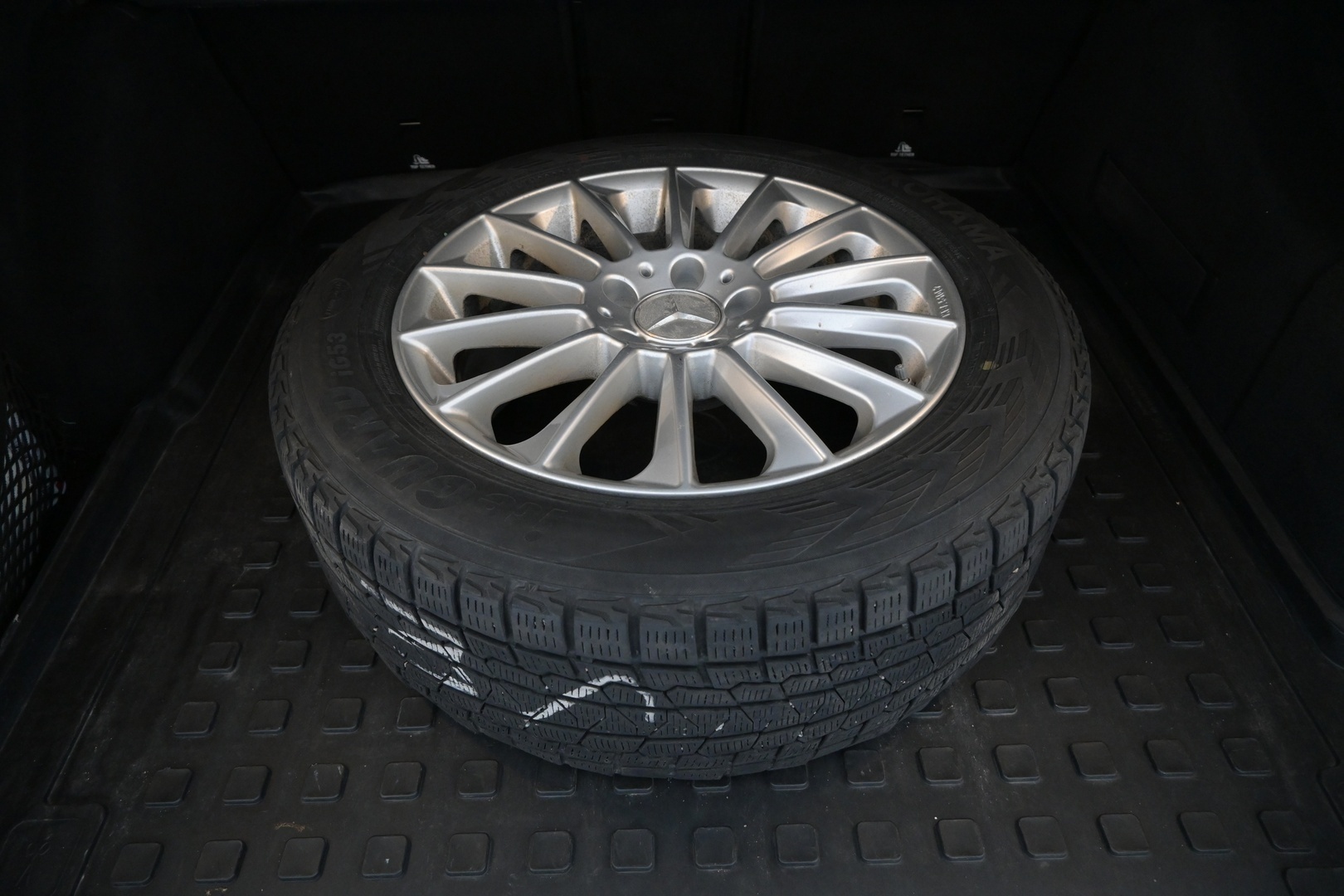 MERCEDES-BENZ E 2019