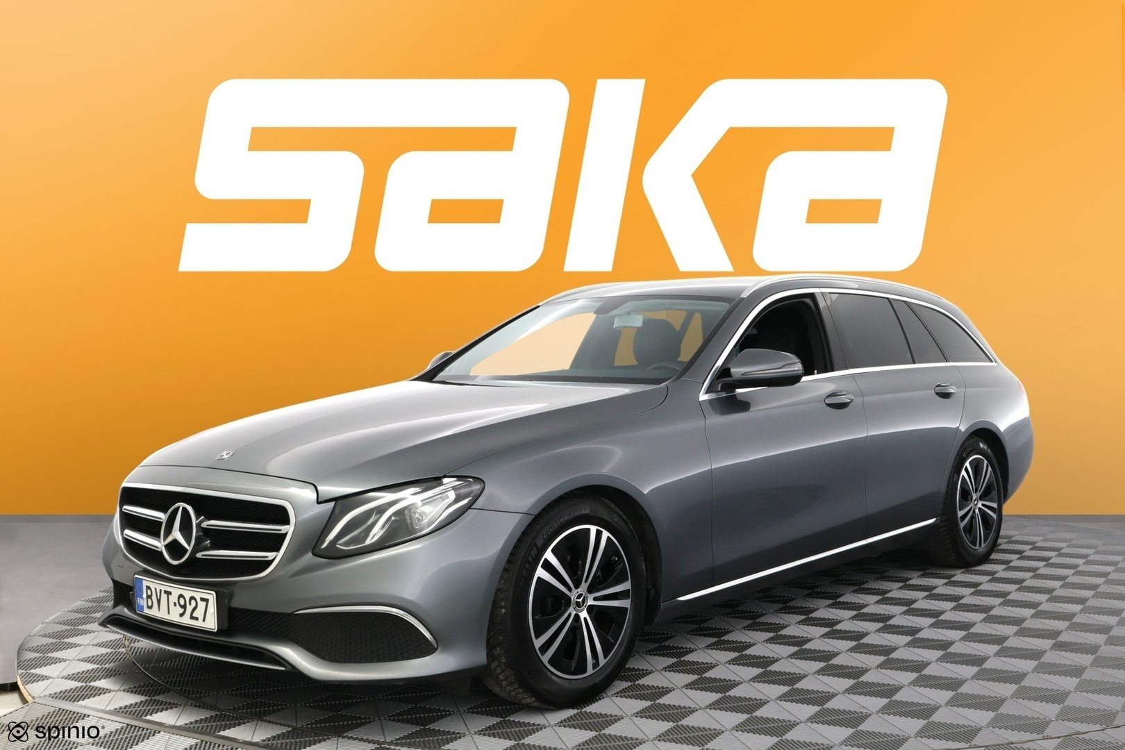 MERCEDES-BENZ E 2019